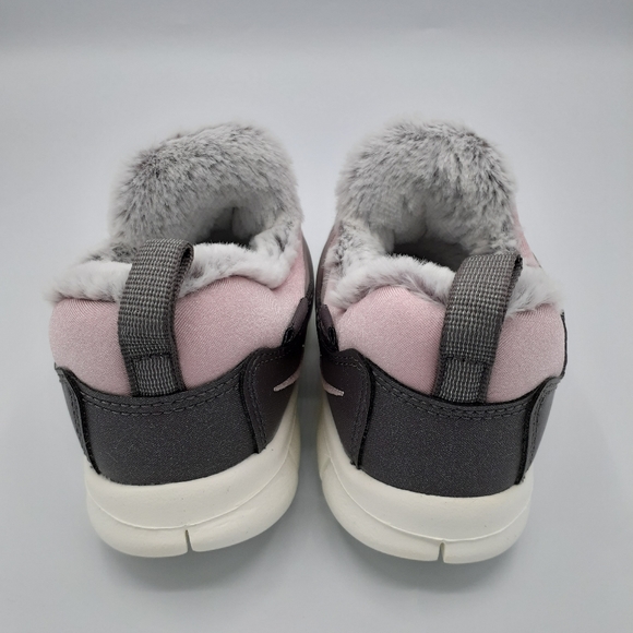 NIB NIKE DYNAMO FREE SE TODDLERS GIRLS SHOES SIZE 10C SHOES - Picture 6 of 9